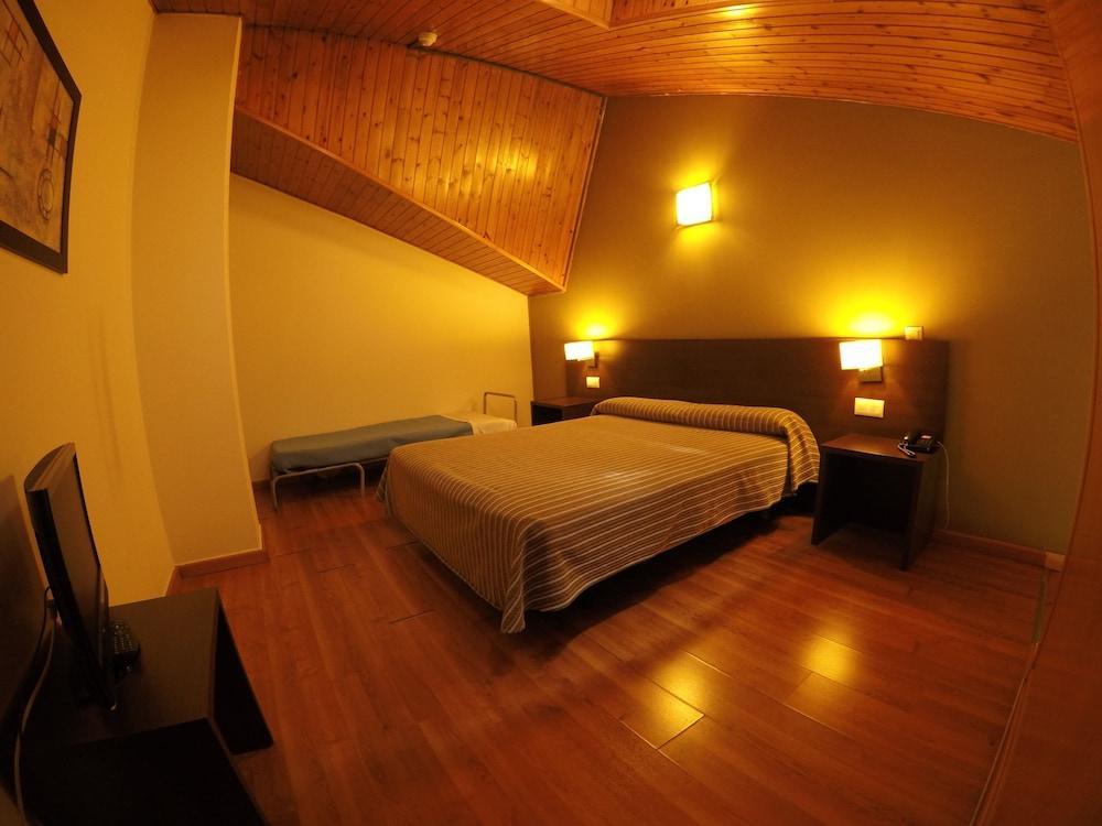 Somriu Hotel Vall Ski 인클레스 외부 사진