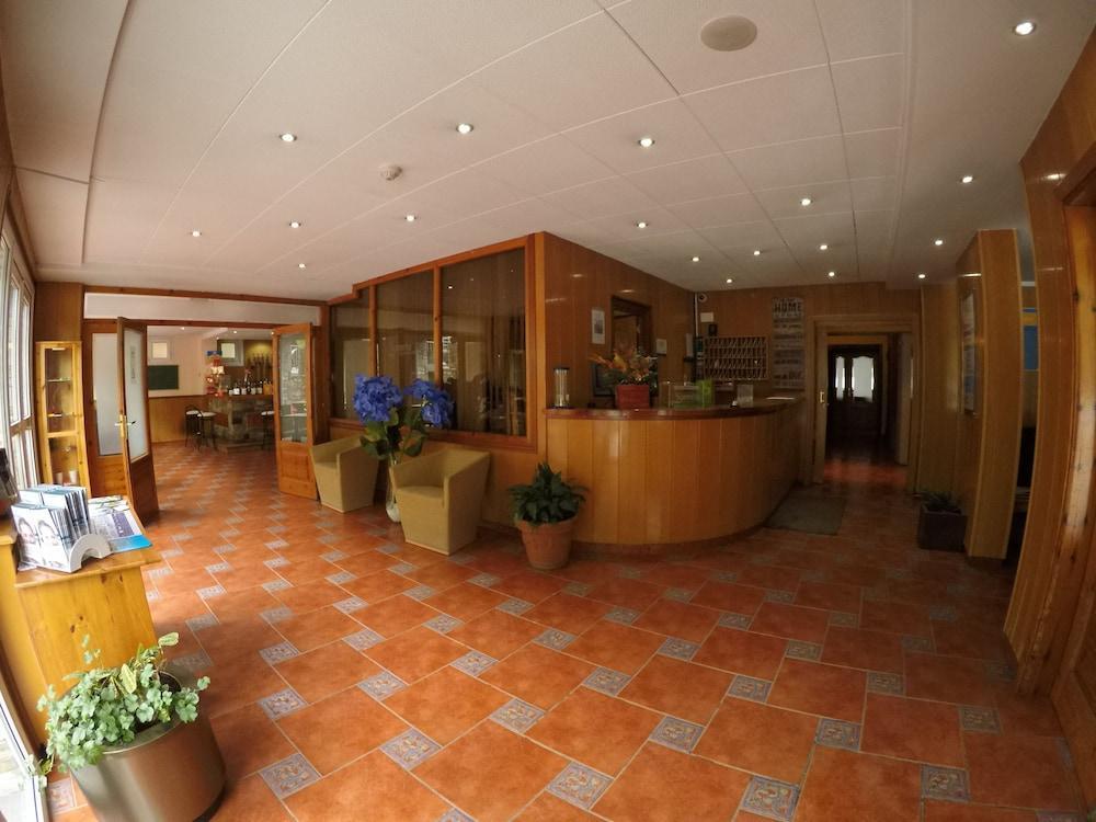Somriu Hotel Vall Ski 인클레스 외부 사진