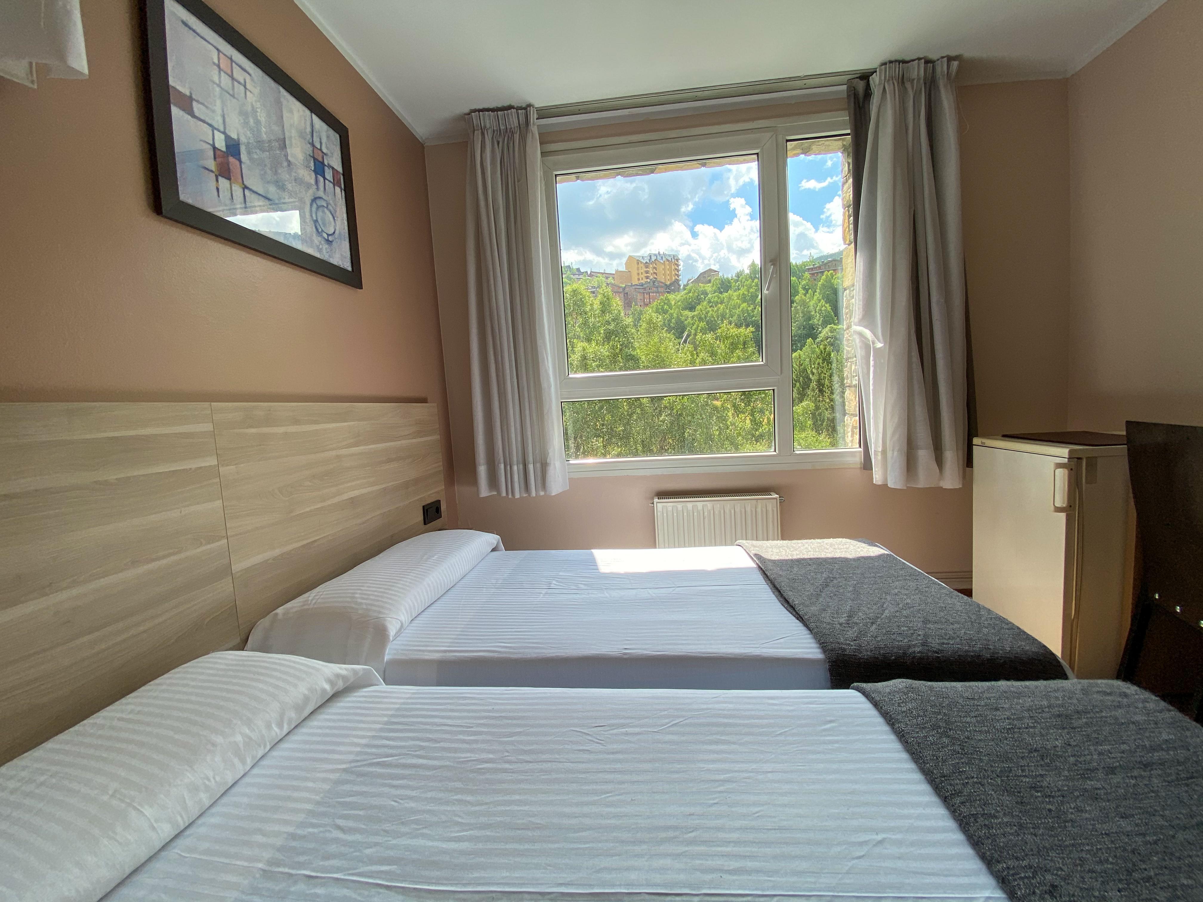 Somriu Hotel Vall Ski 인클레스 외부 사진