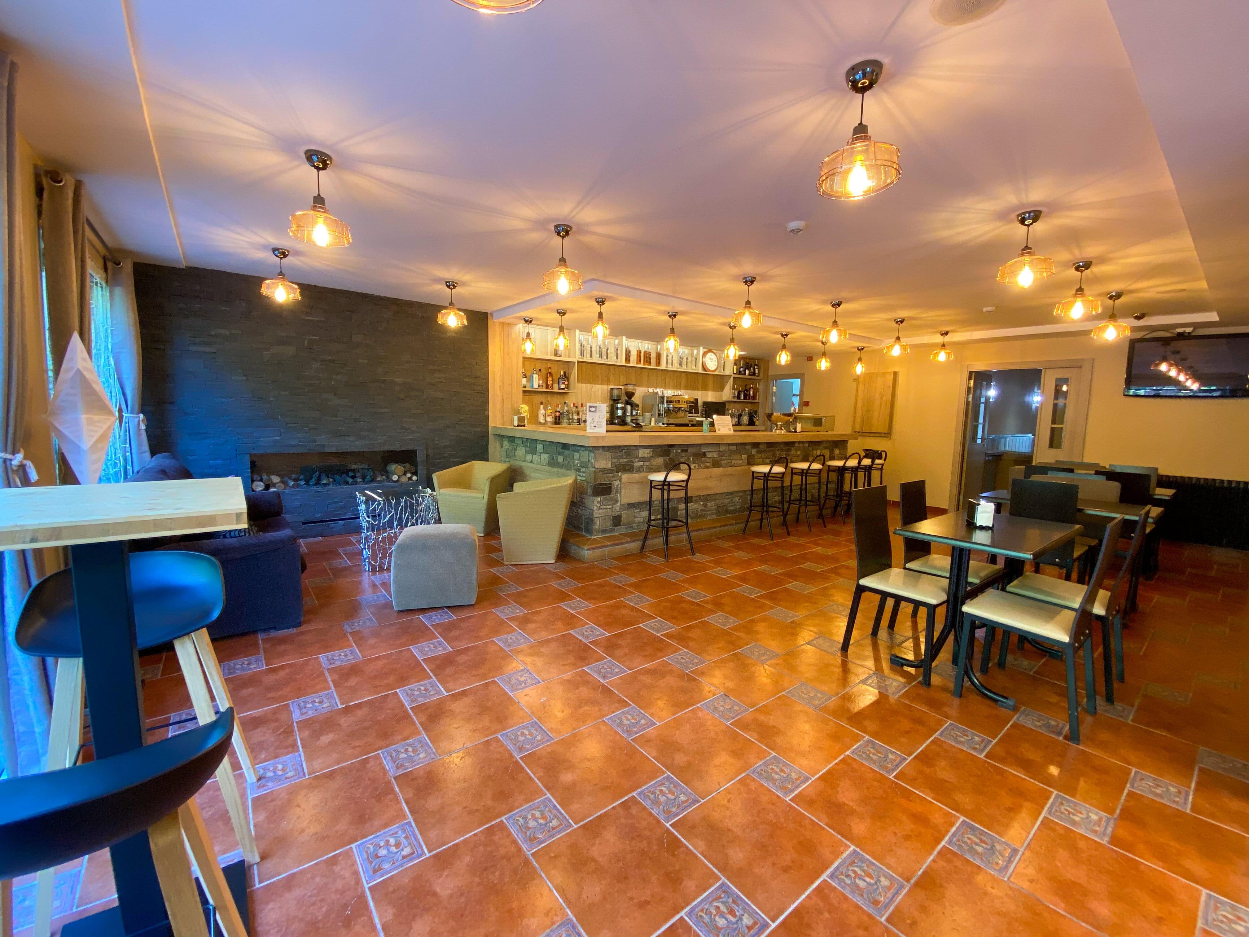 Somriu Hotel Vall Ski 인클레스 외부 사진