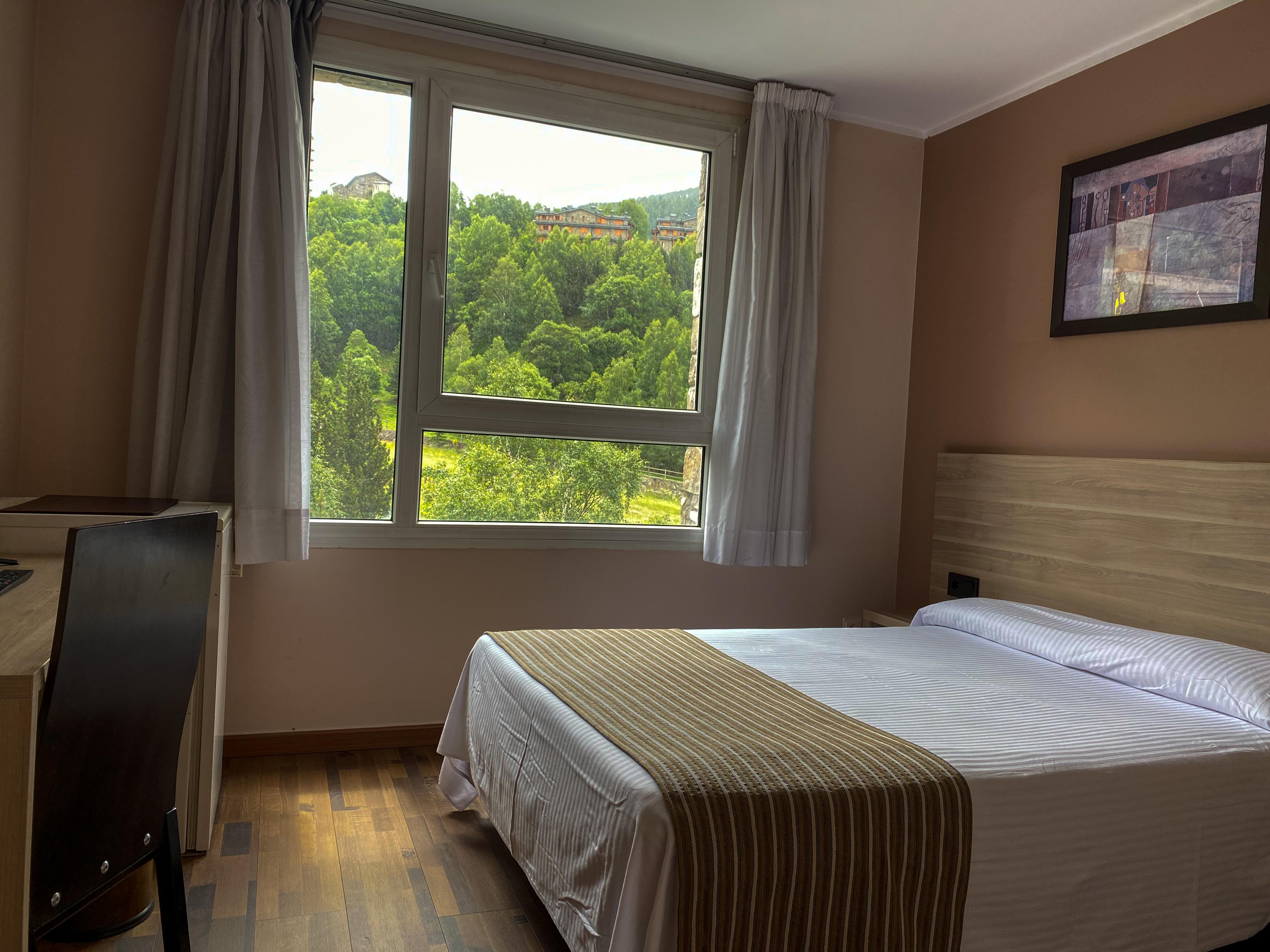 Somriu Hotel Vall Ski 인클레스 외부 사진