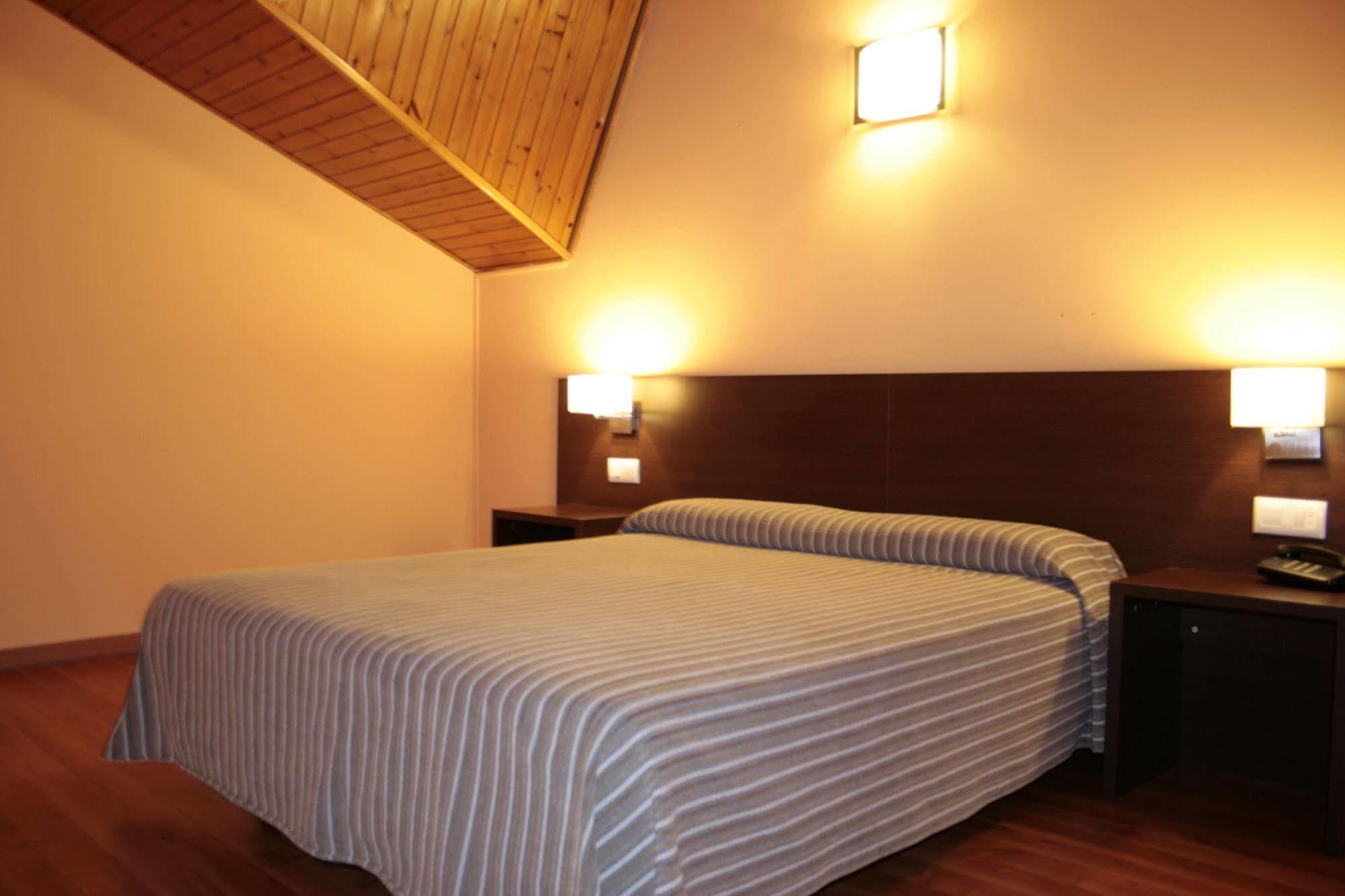 Somriu Hotel Vall Ski 인클레스 외부 사진